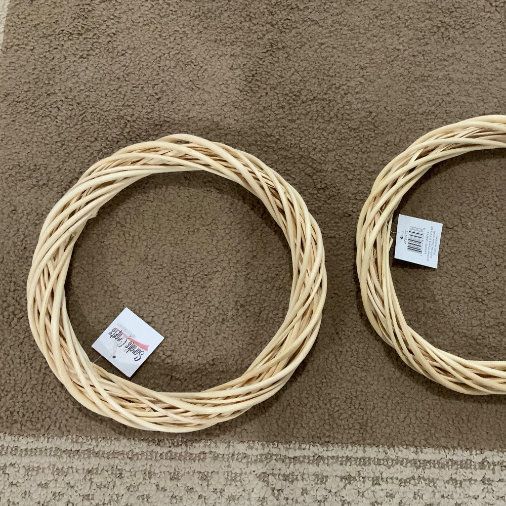 Wreath: Natural Bleached Vine Wreath